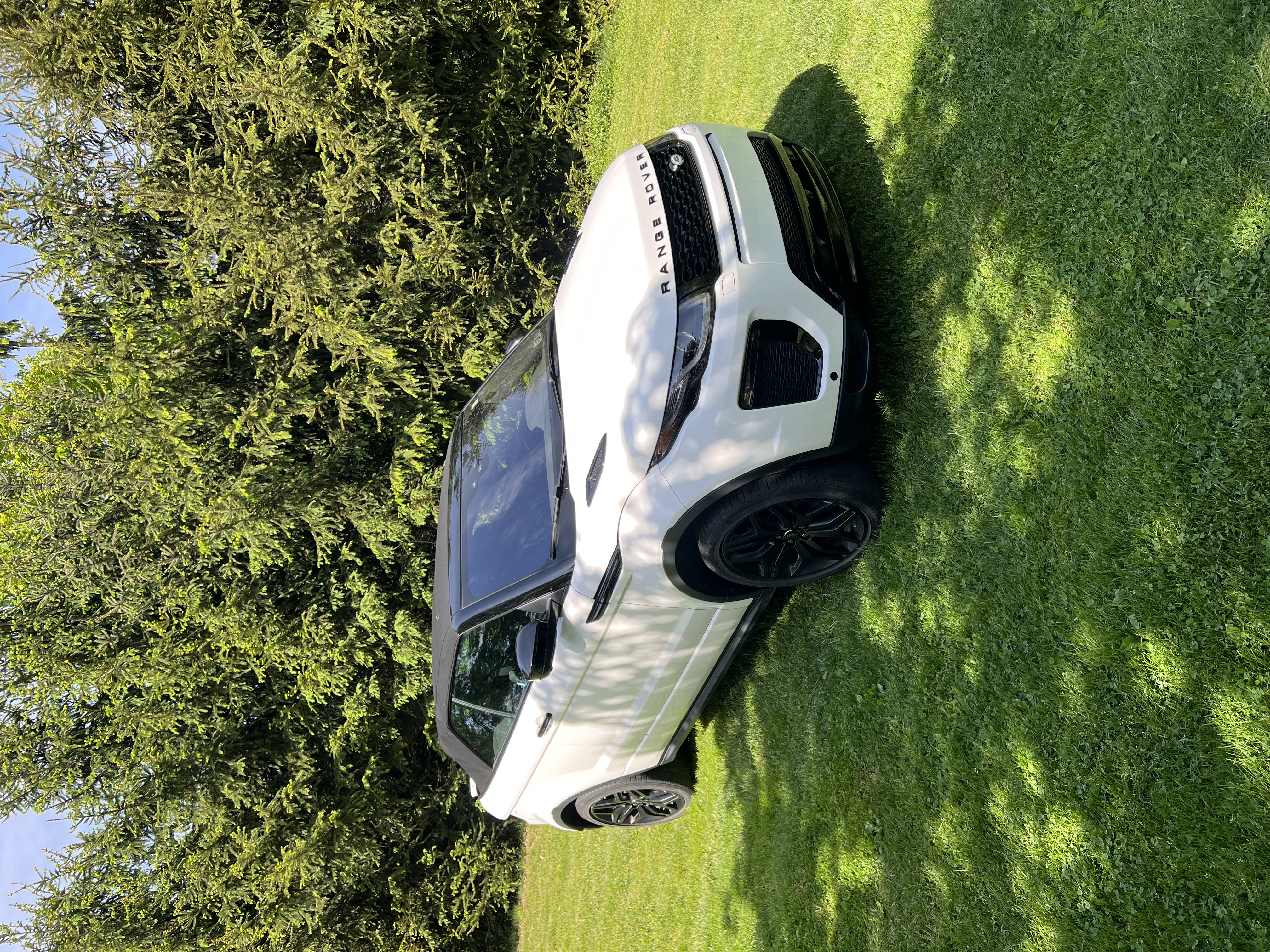 Used 2018 Land Rover Range Rover Evoque HSE Dynamic AWD/4WD image 2