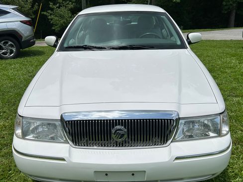 Used 2004 Mercury Grand Marquis LS RWD image 4