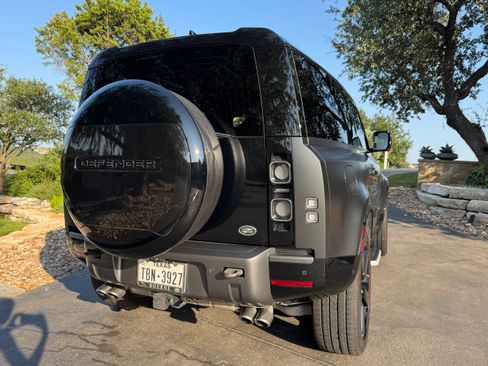 Used 2023 Land Rover Defender 90 V8 image 5