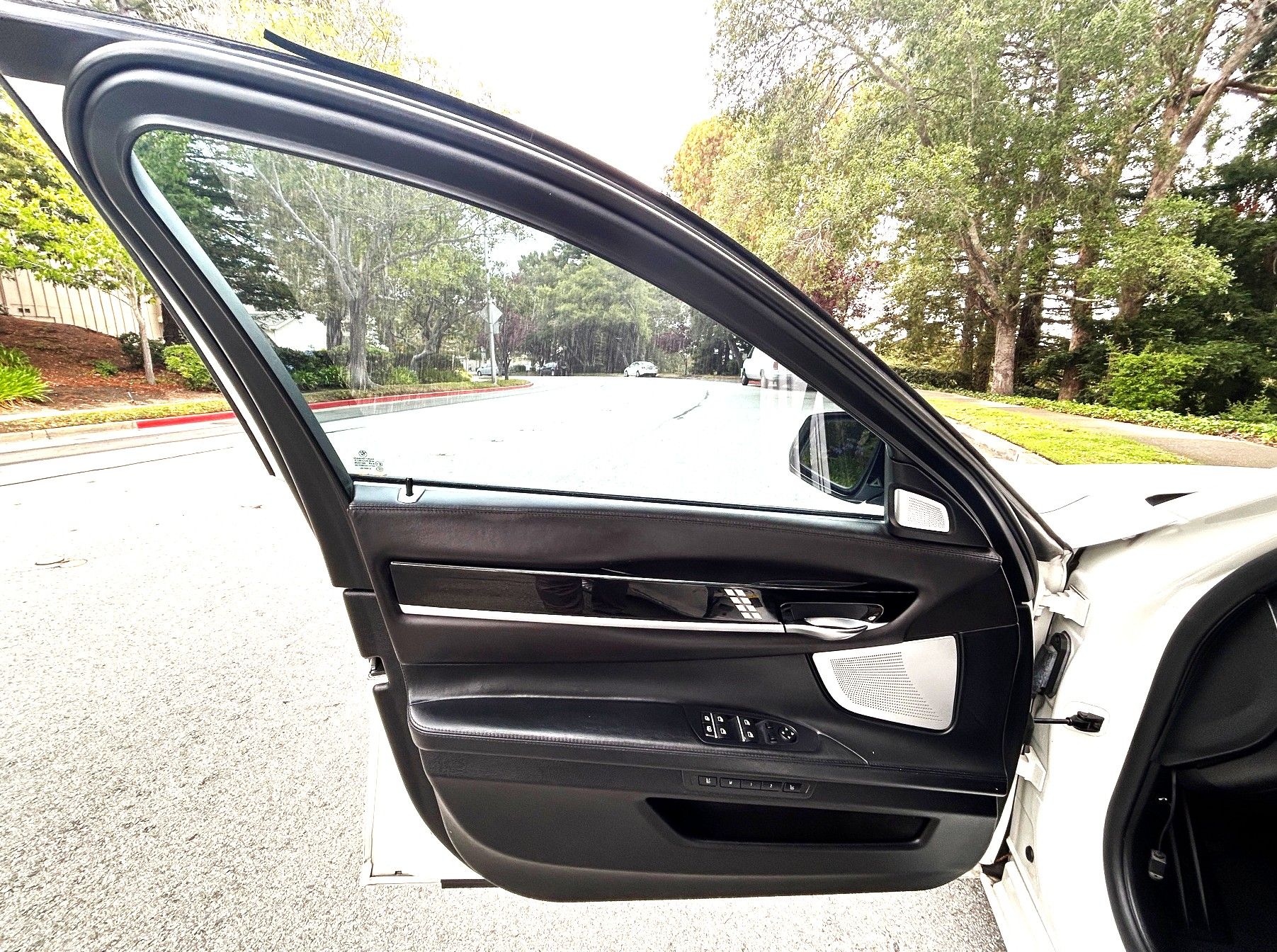 Used 2013 BMW ALPINA B7 RWD image 15