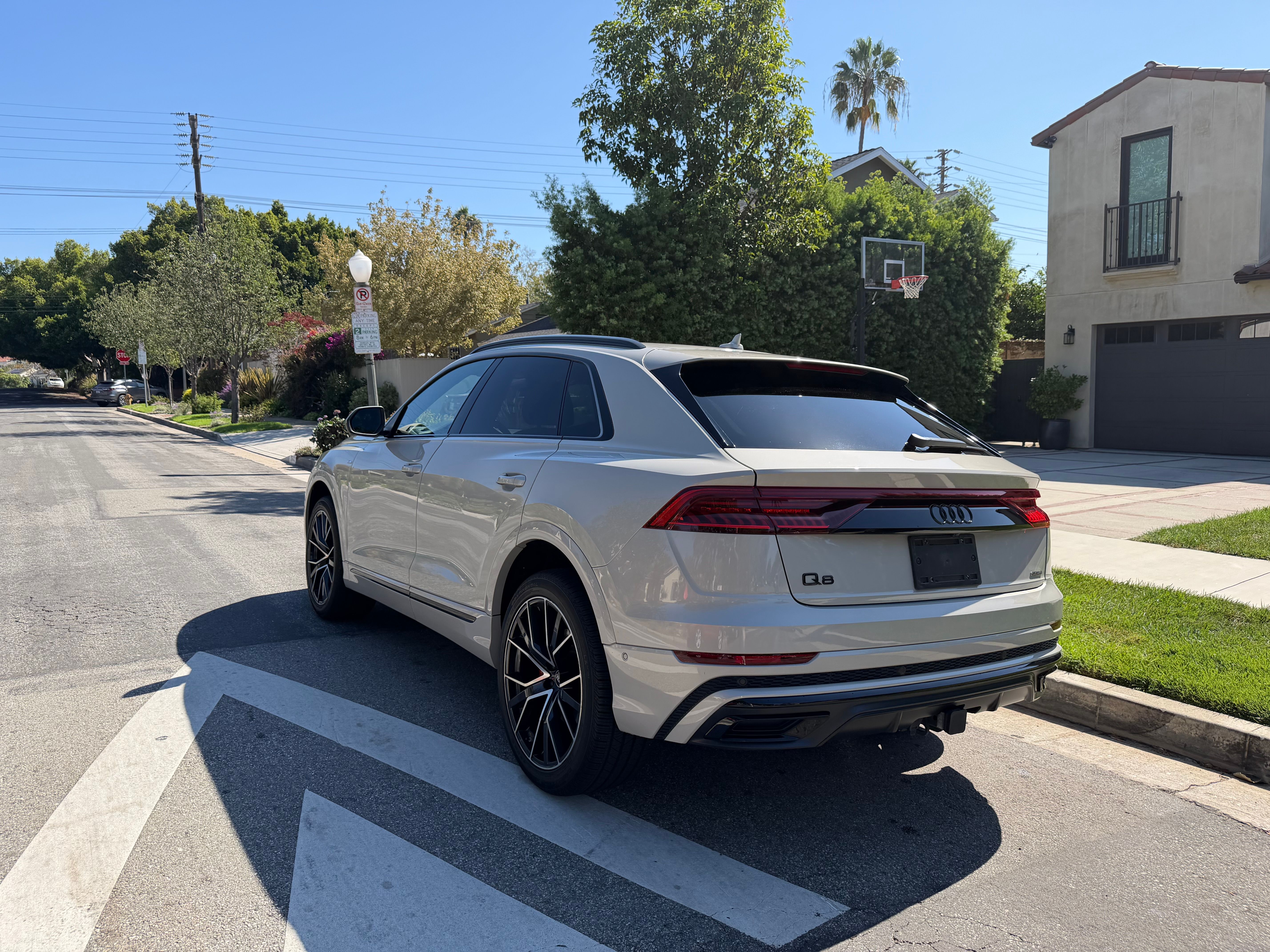 Used 2022 Audi Q8 Premium Plus w/ Premium Plus Package AWD/4WD image 6