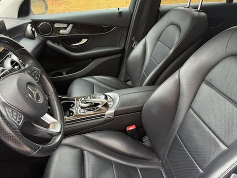 Used 2016 Mercedes-Benz GLC 300 image 9