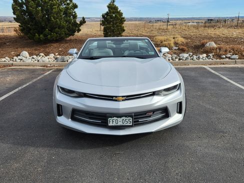 Used 2016 Chevrolet Camaro LT image 2