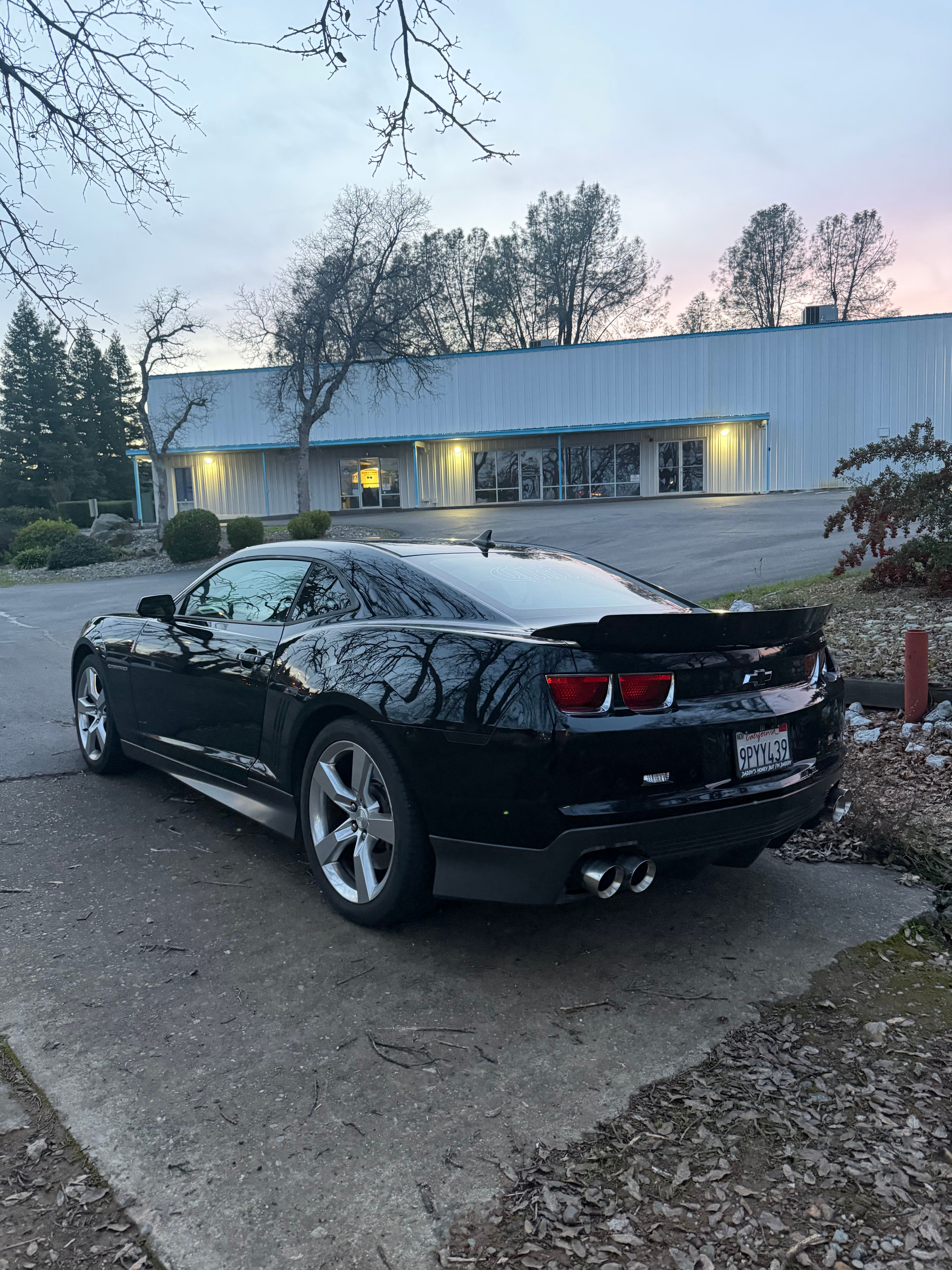 Used 2010 Chevrolet Camaro SS w/ RS Package RWD image 11