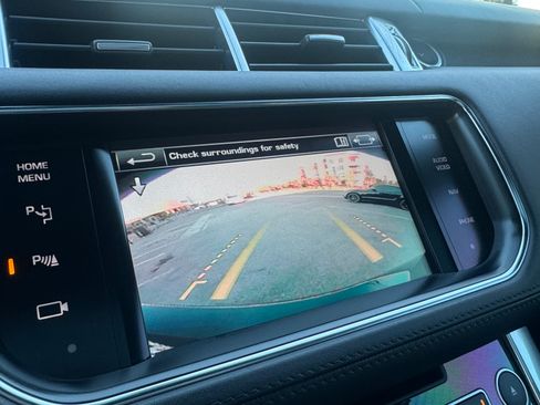 Used 2015 Land Rover Range Rover Sport SVR image 17