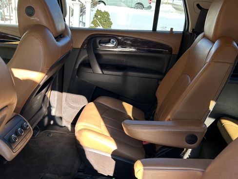 Used 2016 Buick Enclave Leather w/ Trailering Package image 12