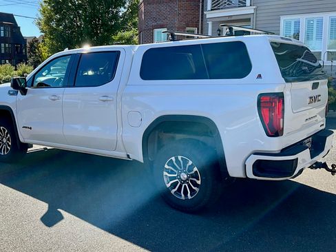 Used 2021 GMC Sierra 1500 AT4 w/ AT4 Value Package image 5