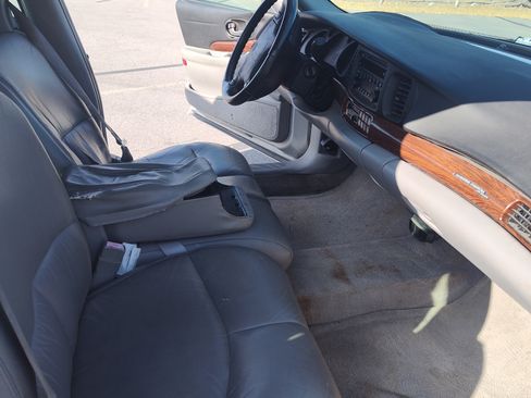 Used 2004 Buick Le Sabre Custom image 11