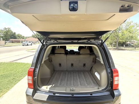 Used 2015 Jeep Patriot Sport w/ Power Value Group AWD/4WD image 2
