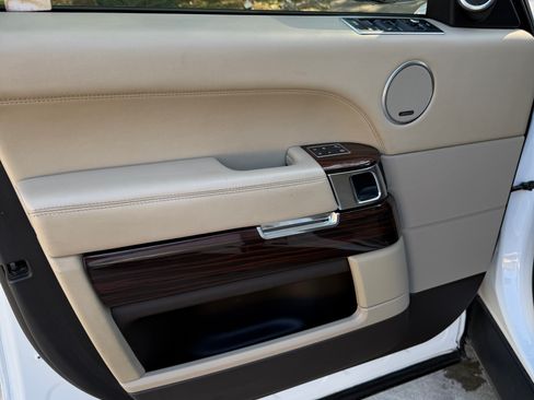 Used 2014 Land Rover Range Rover Long Wheelbase Supercharged image 14