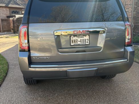 Used 2018 GMC Yukon Denali w/ Denali Ultimate Package image 5