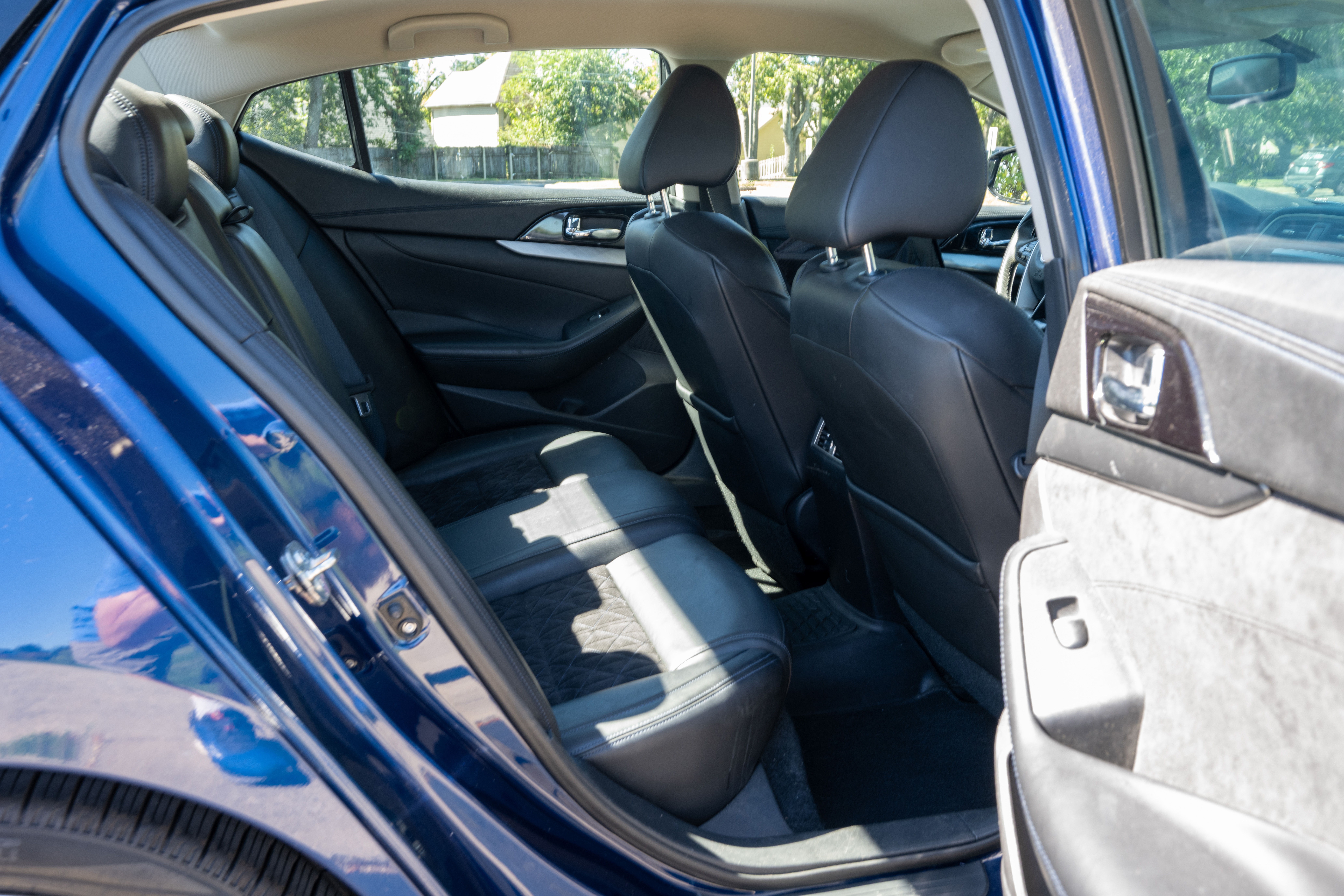 Used 2016 Nissan Maxima SR FWD image 10