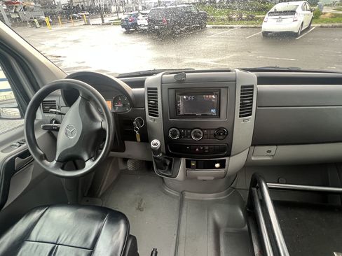Used 2017 Mercedes-Benz Sprinter 3500 image 13