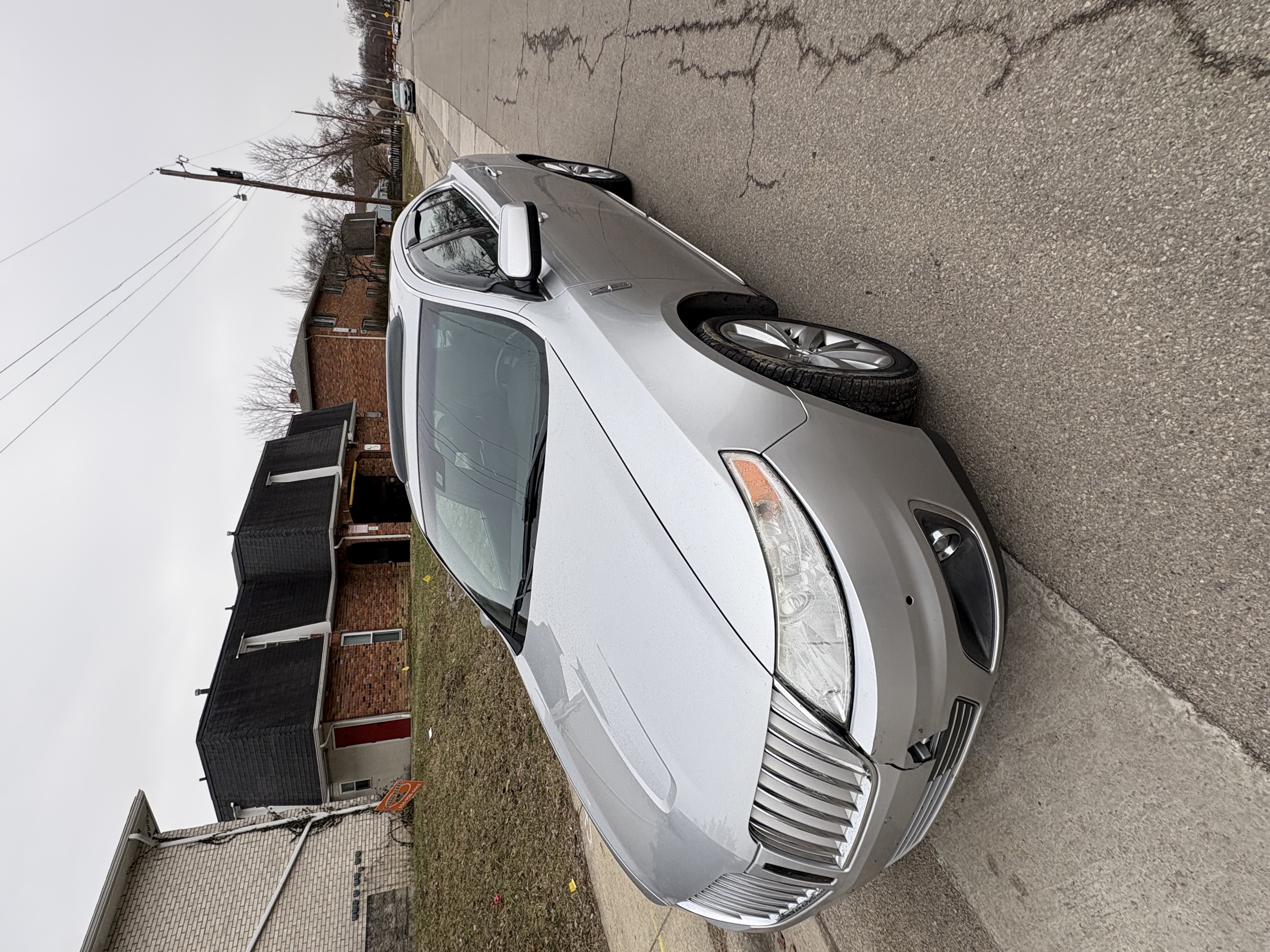 Used 2012 Lincoln MKS FWD image 10