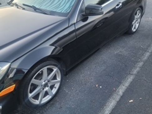 Used 2013 Mercedes-Benz C 250 Coupe image 4