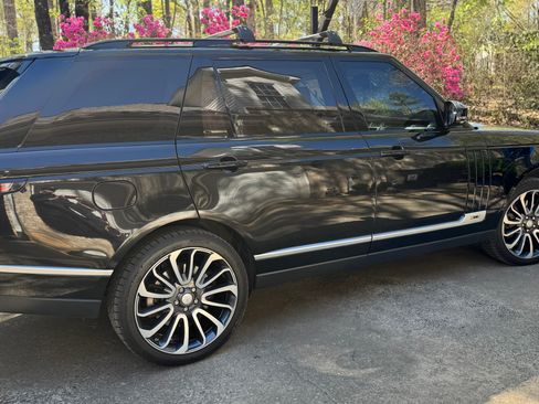 Used 2015 Land Rover Range Rover Long Wheelbase Supercharged image 2