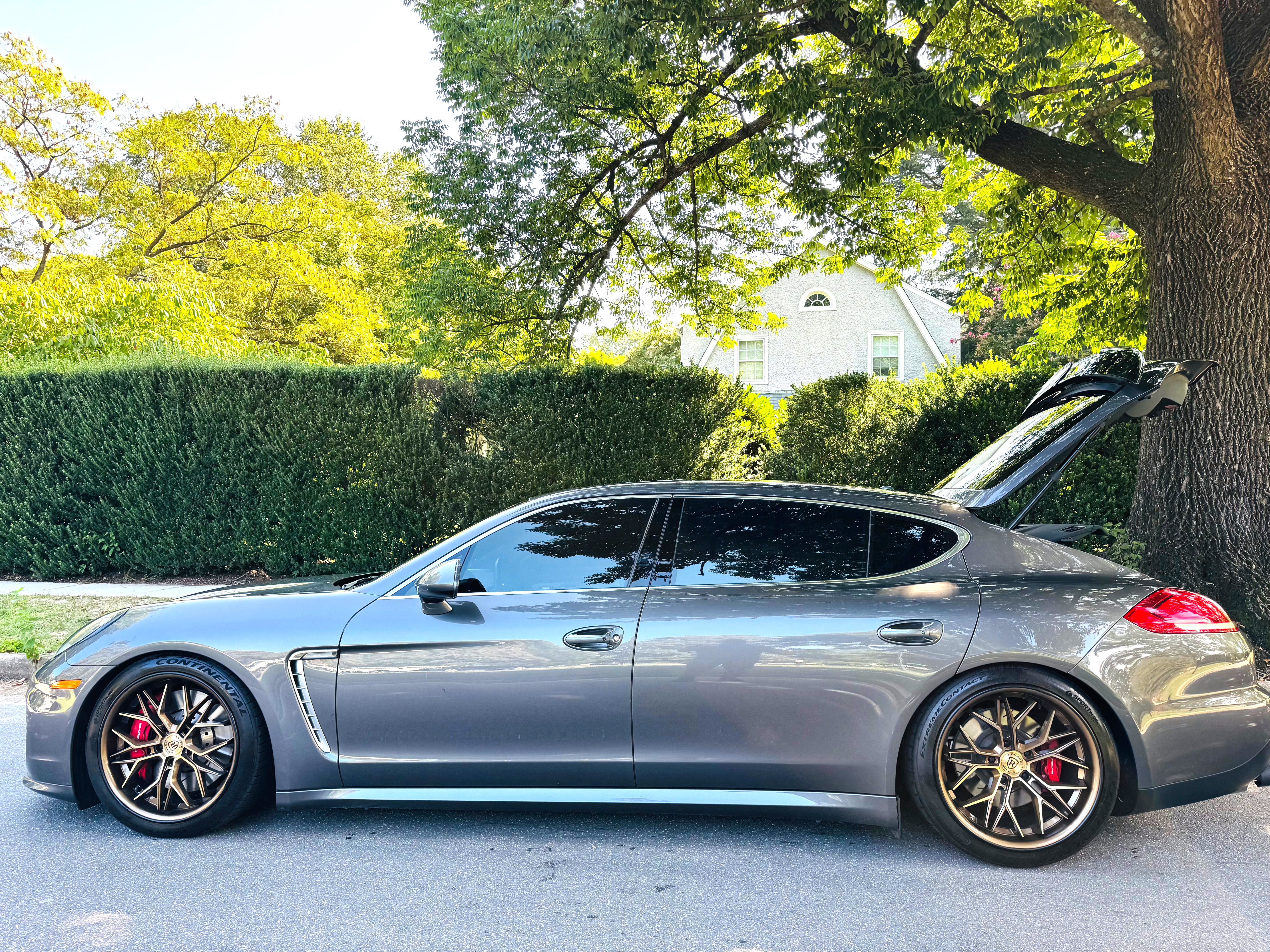 Used 2014 Porsche Panamera Turbo Executive AWD/4WD image 2