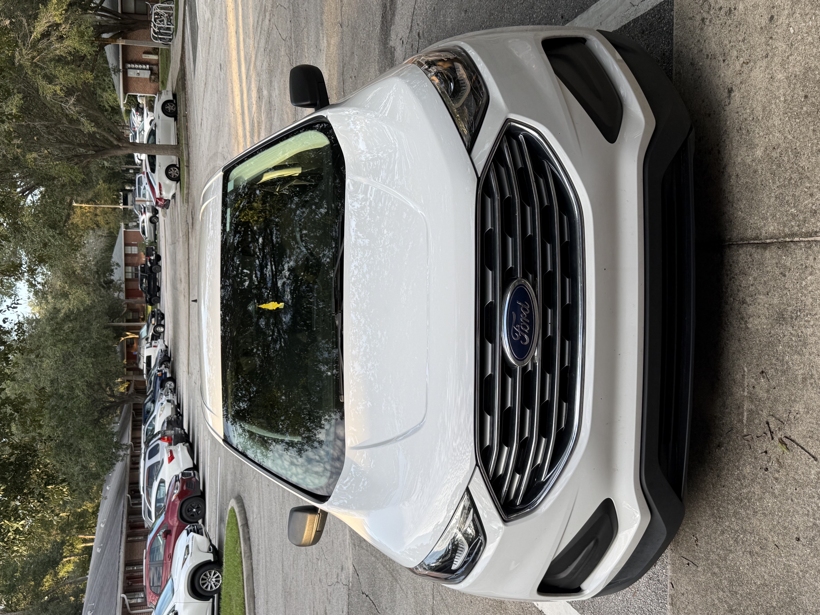 Used 2021 Ford Edge SE FWD image 1