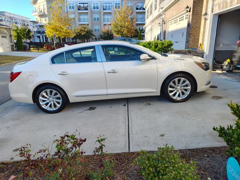 Used 2014 Buick LaCrosse Leather image 4