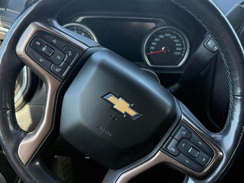 Used 2020 Chevrolet Silverado 1500 High Country w/ Technology Package image 14