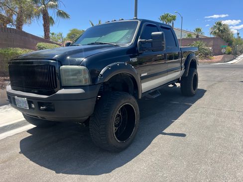 Used 2005 Ford F250 XLT AWD/4WD image 6