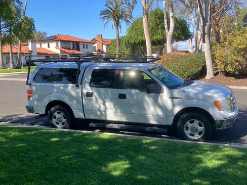 Used 2010 Ford F150 XLT image 4