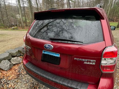 Used 2015 Subaru Forester 2.5i Limited image 12