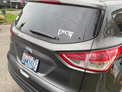 Used 2015 Ford Escape S image 7