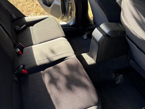 Used 2013 Subaru Crosstrek 2.0i Premium image 14