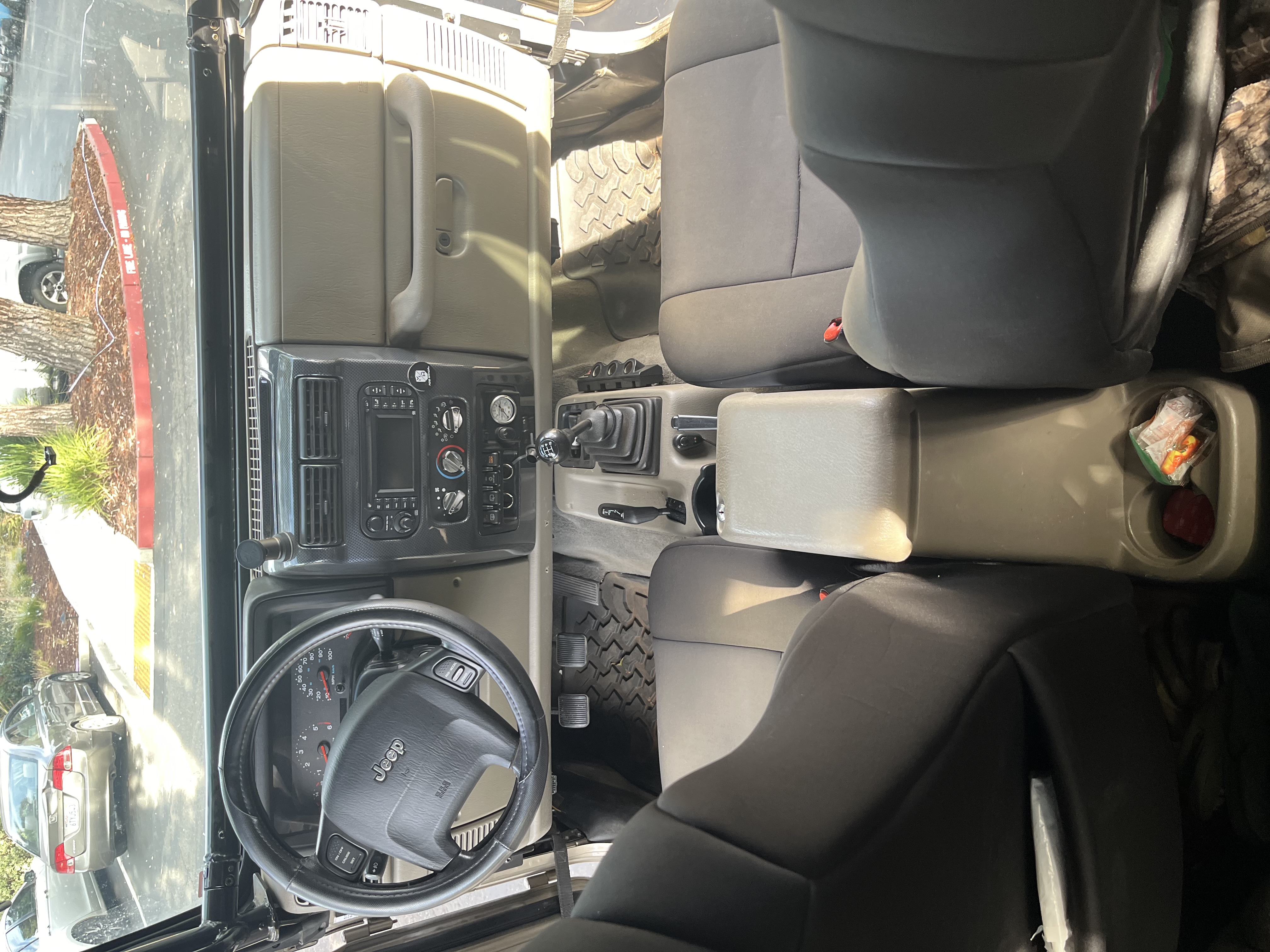 Used 2004 Jeep Wrangler Rubicon AWD/4WD image 11