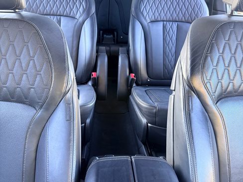 Used 2020 BMW X7 xDrive40i w/ M Sport Package image 9