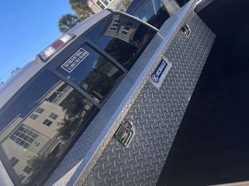 Used 2013 Ford F150 King Ranch w/ King Ranch Luxury Pkg image 9