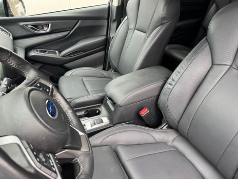 Used 2023 Subaru Ascent Limited w/ Technology Package image 12