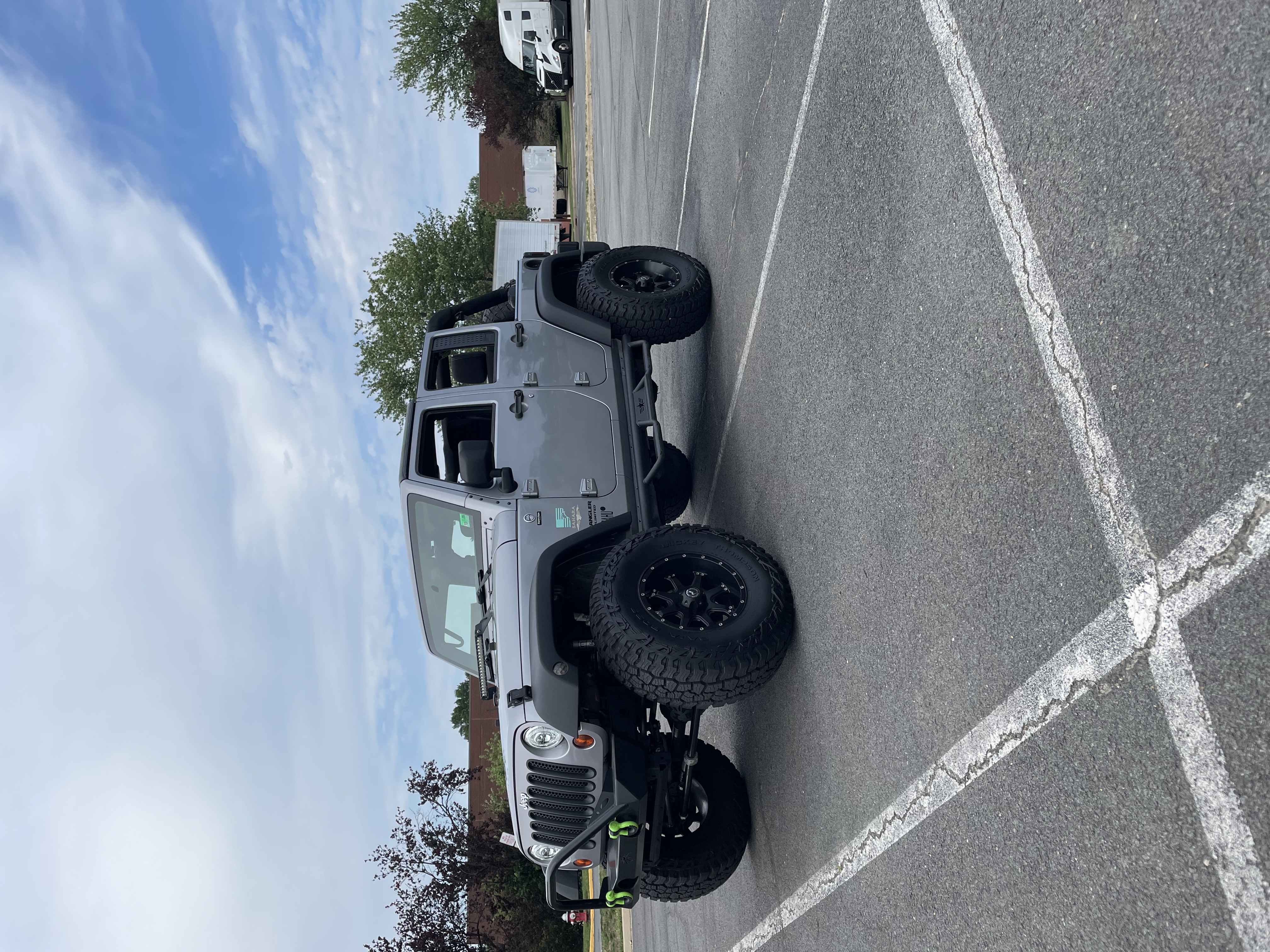 Used 2013 Jeep Wrangler Unlimited Sahara AWD/4WD image 5