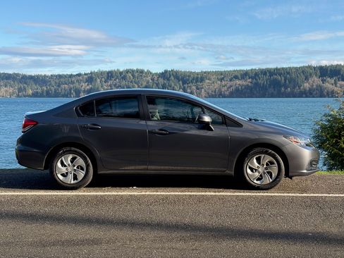 Used 2013 Honda Civic LX image 6