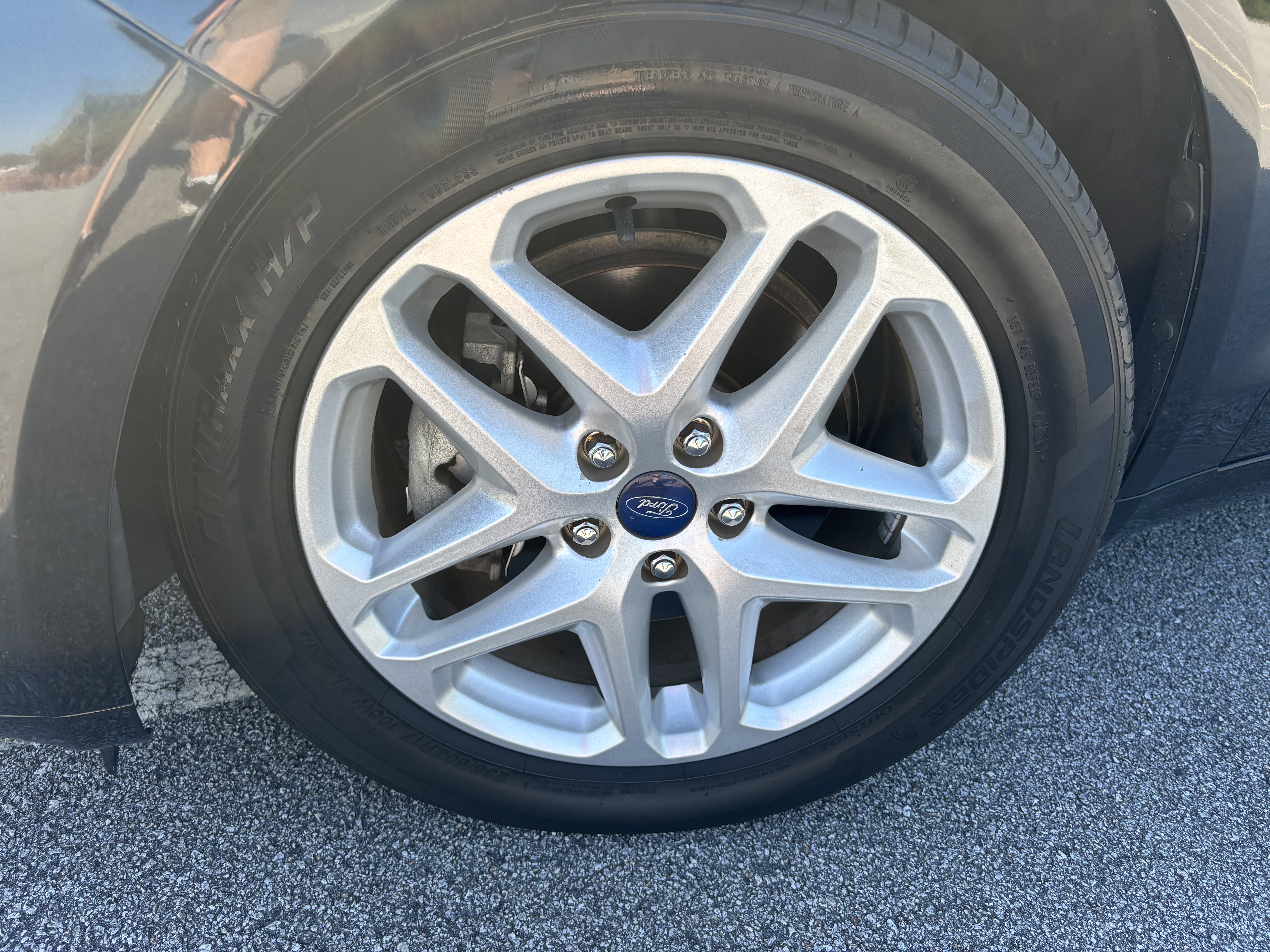 Used 2014 Ford Fusion SE FWD image 12