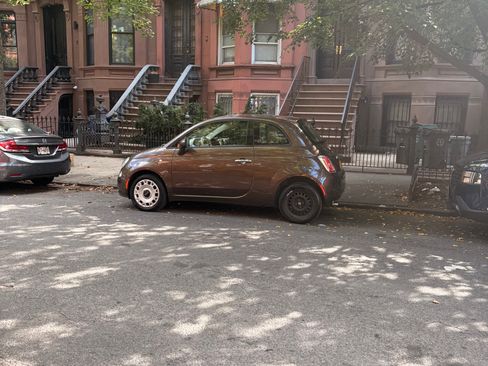 Used 2015 FIAT 500 Pop FWD image 5