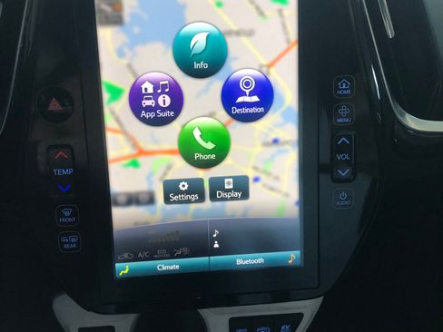 Used 2018 Toyota Prius Prime Premium FWD image 14