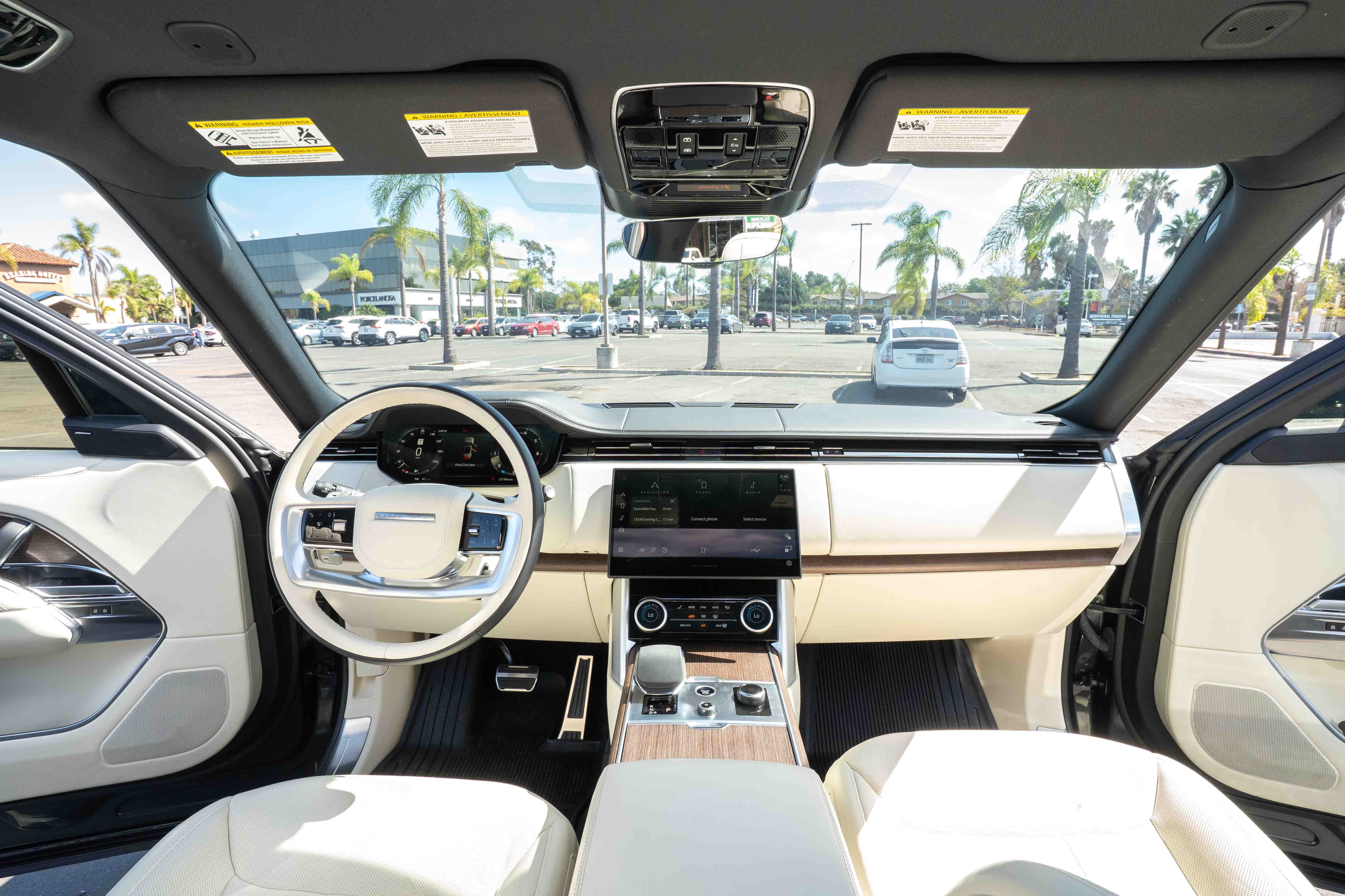 Used 2023 Land Rover Range Rover SE AWD/4WD image 25