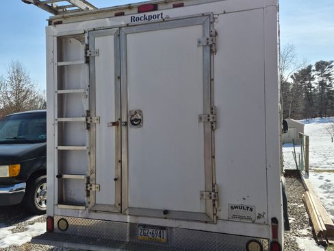 Used 2006 Ford E-350 and Econoline 350 Super Duty image 8