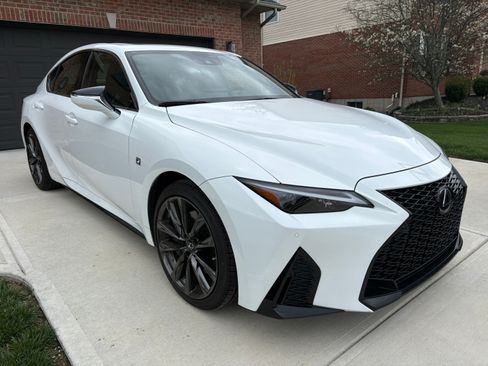 Used 2022 Lexus IS 350 F Sport image 4