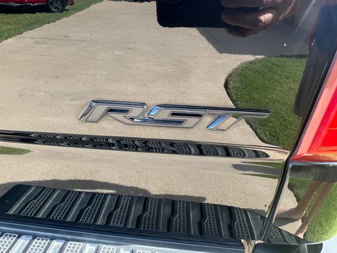 Used 2020 Chevrolet Silverado 1500 RST AWD/4WD image 4