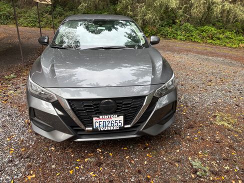 Used 2022 Nissan Sentra SV w/ Trunk Package image 2
