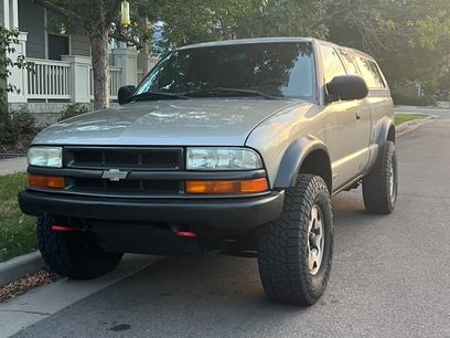Used 2000 Chevrolet S10 Pickup 4x4 Extended Cab w/ Preferred Equipment Group
