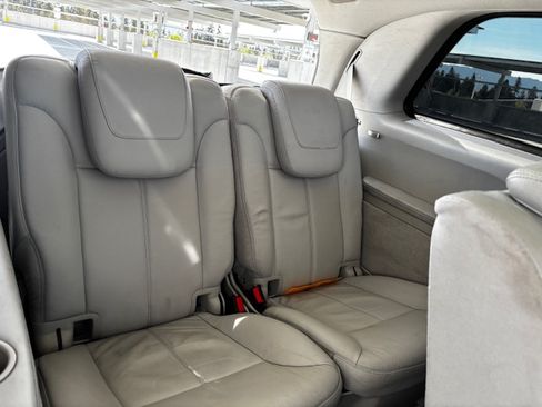 Used 2012 Mercedes-Benz GL 450 4MATIC image 19