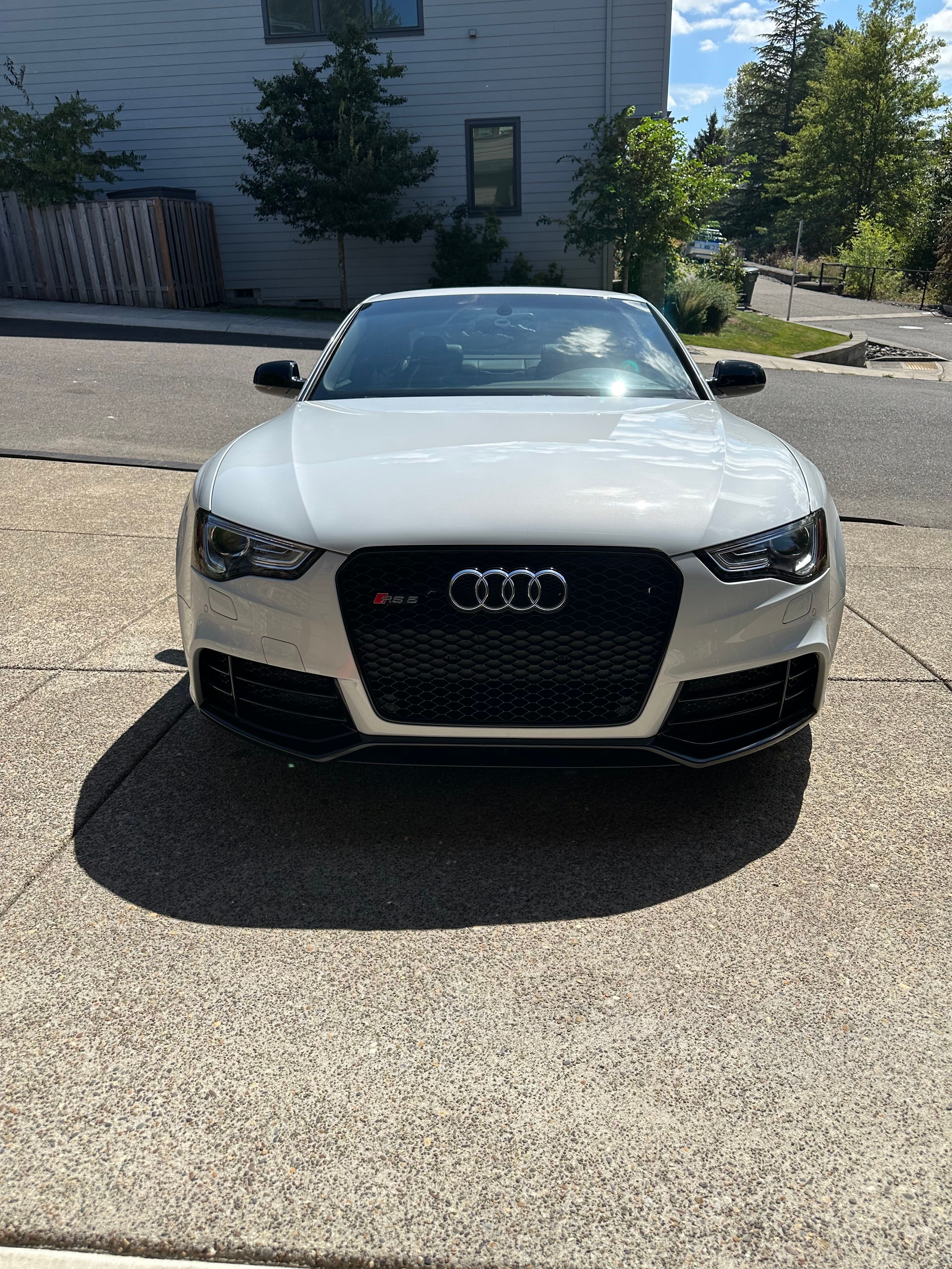 Used 2013 Audi RS 5 Coupe w/ Audi MMI Navigation Plus Pkg AWD/4WD image 2