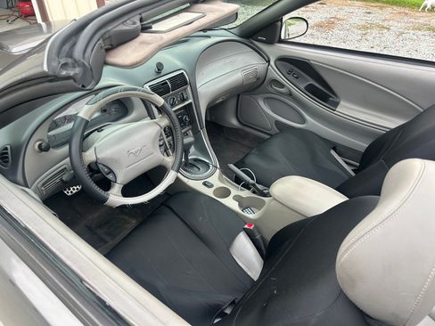 Used 2004 Ford Mustang GT Premium RWD image 9