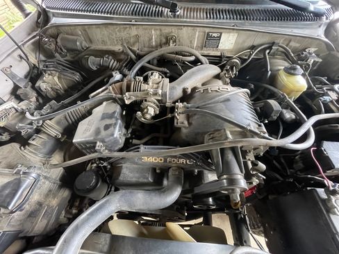 Used 2000 Toyota 4Runner Limited image 2