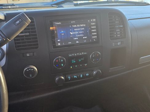 Used 2013 GMC Sierra 2500 SLE w/ SLE Preferred Package image 14