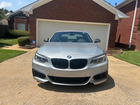 Used 2016 BMW M235i Coupe RWD image 4